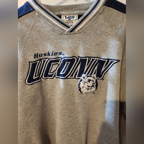 RARE 90s UCONN Huskies Lee Pullover Sweater - Picture 5 of 9